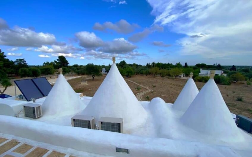 Villa in vendita con trulli e piscina ,c/da San Benedetto, Ostuni