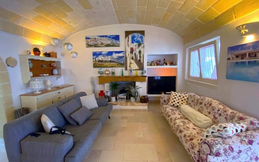 Villa in vendita con trulli e piscina ,c/da San Benedetto, Ostuni