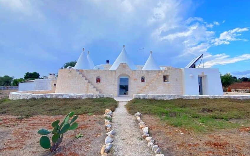 Villa in vendita con trulli e piscina ,c/da San Benedetto, Ostuni