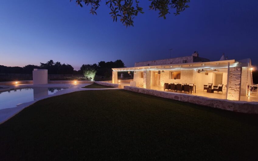 Villa in vendita con trulli e piscina ,c/da San Benedetto, Ostuni
