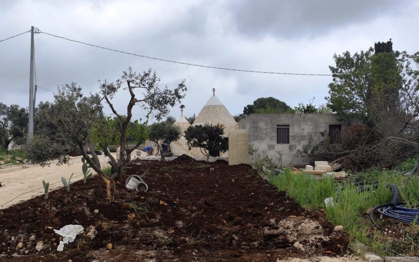 Villa di nuova costruzione con piscina e trullo, contrada San Benedetto, Ostuni
