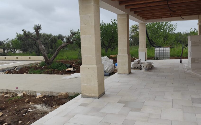 Villa di nuova costruzione con piscina e trullo, contrada San Benedetto, Ostuni